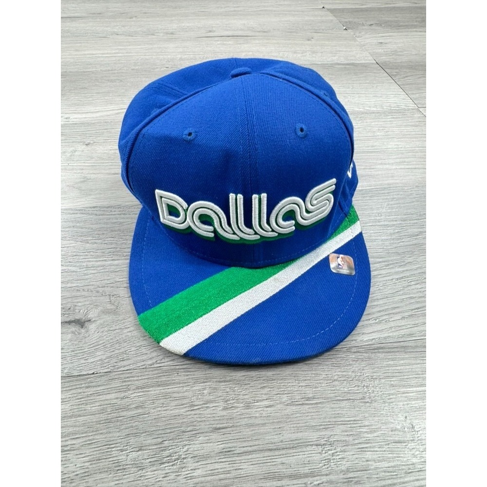 Dallas Maverick Hat Cap Adjustable Blue Retro Striped Football New Era Mens